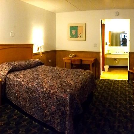 Beltway Motel And Suites Halethorpe Экстерьер фото